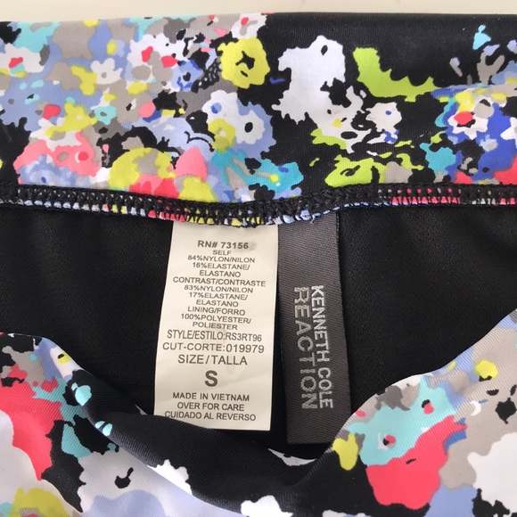 Kenneth Cole Reaction swim bottom size S NWT - Picture 4 of 6